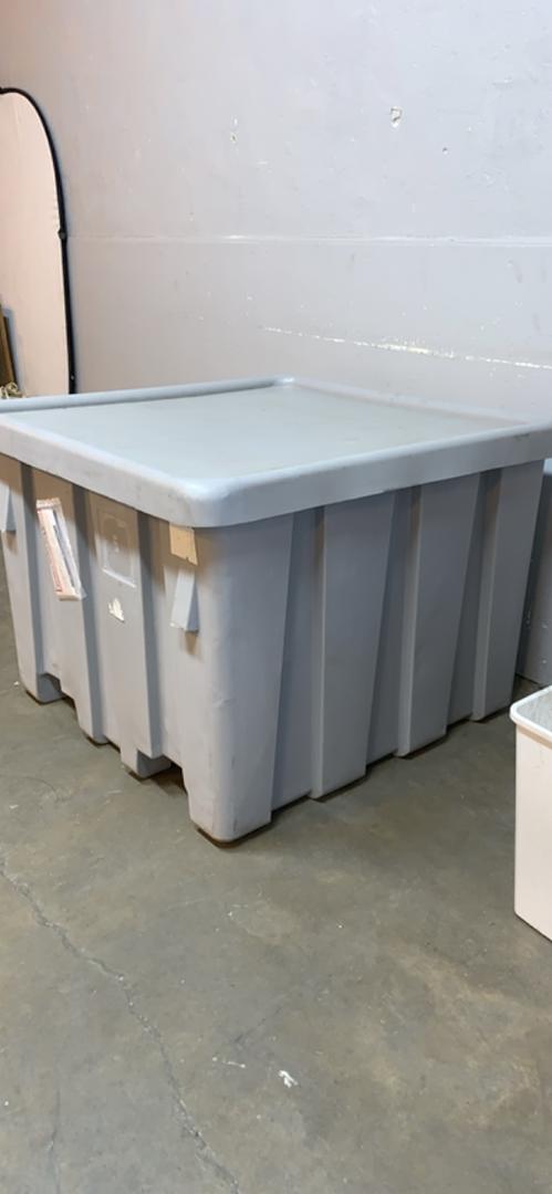 45x45x34 Plastic Container with Lid(S6LLST6433)
