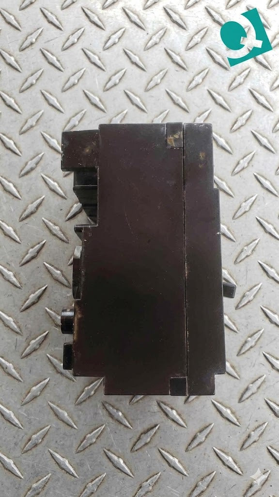 ITE IMPERIAL CORPORATION 3 POLE UNIT 15A 600 VOLTS Circuit Breaker (SKU: 110204)