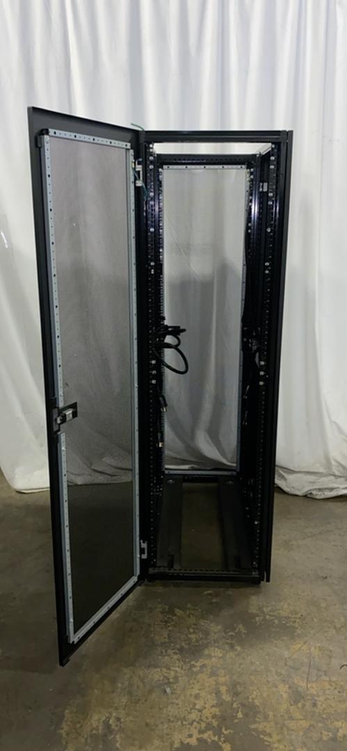 42U Hitachi Server Rack(S6LLST4838)
