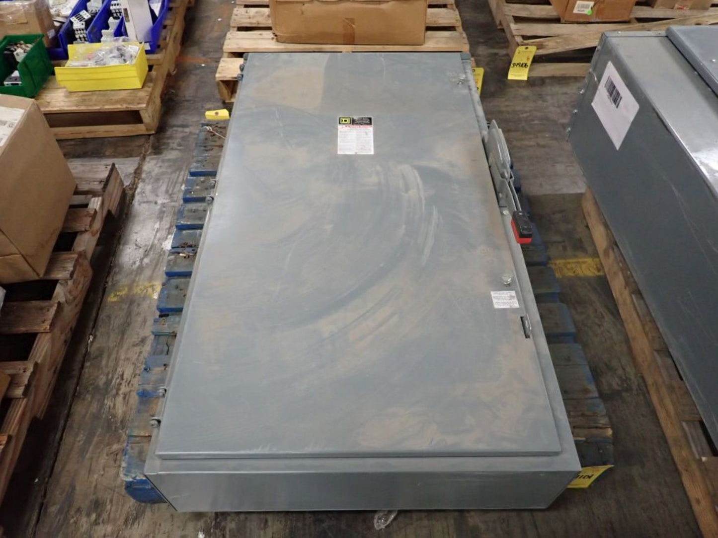 Square D 400A Heavy Duty Safety Switch Cat HV365R 600V, Type: 3R Enclosure