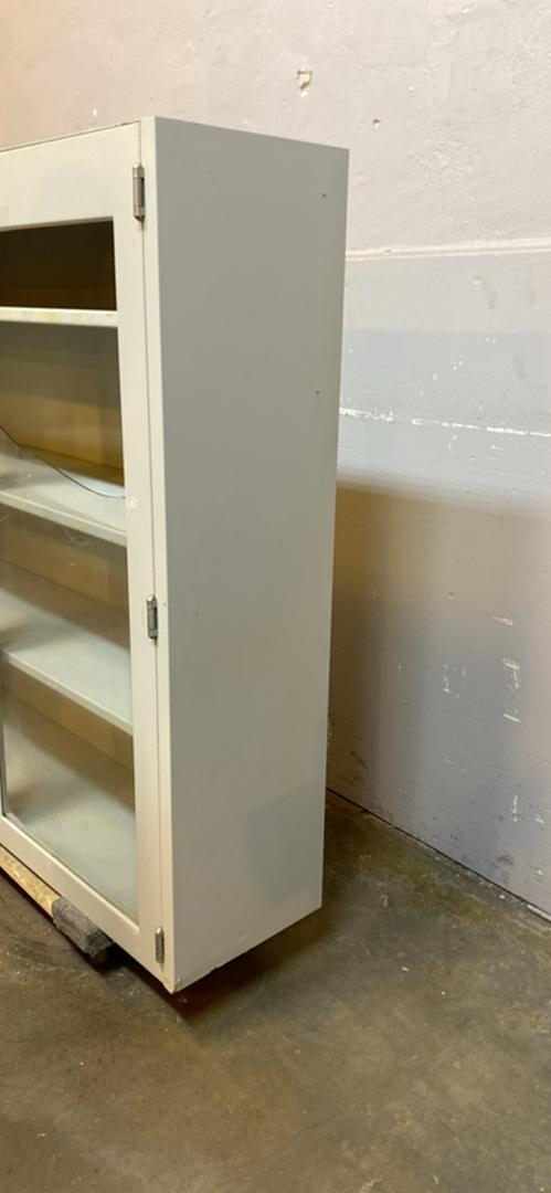48" St Charles Glass Door Cabinet broken glass(S6LLST6626)