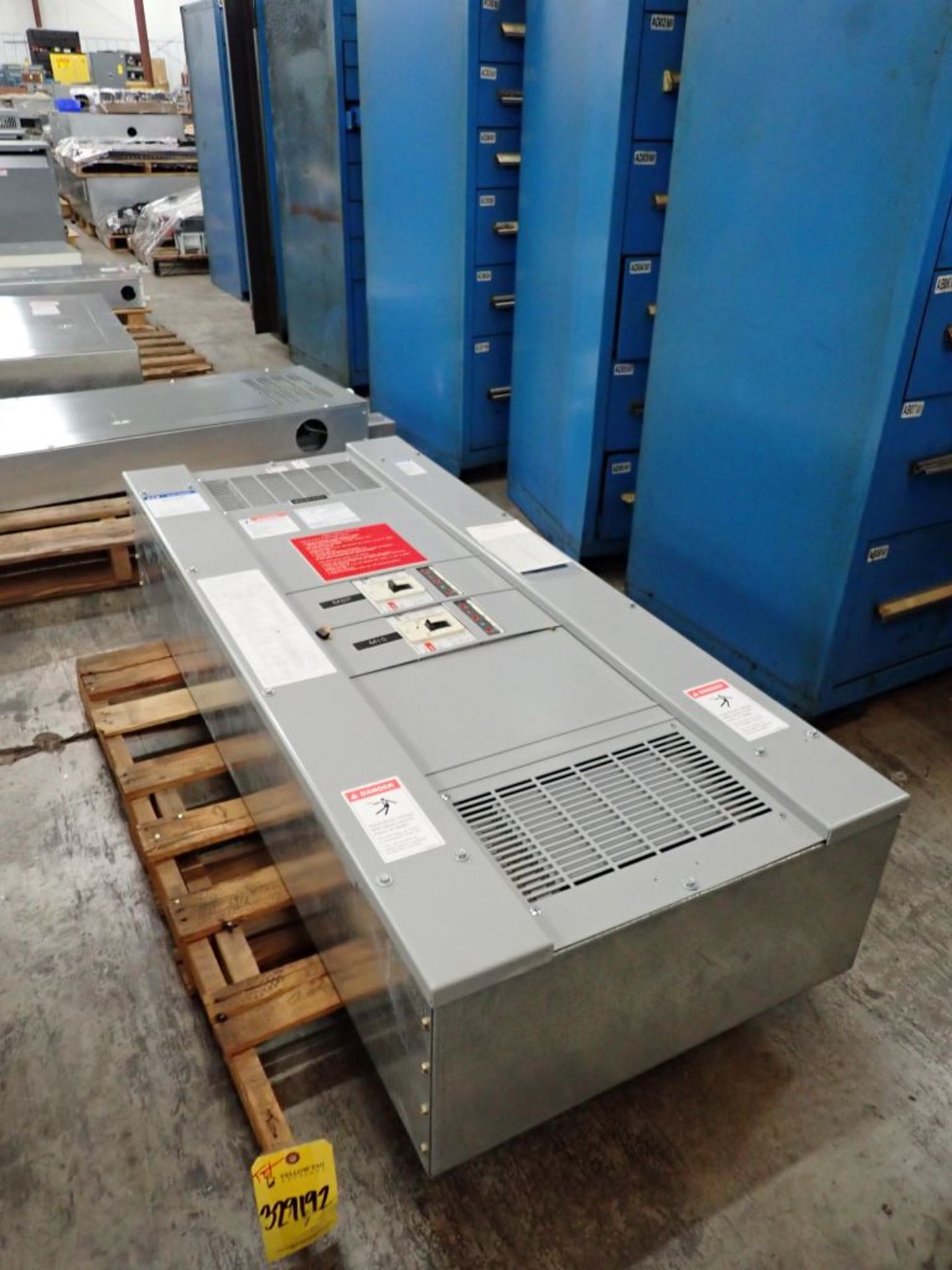 Eaton/Cutler Hammer MBP Pow-R-Line 400A Panelboard 480Y/277V Maintenance Bypass