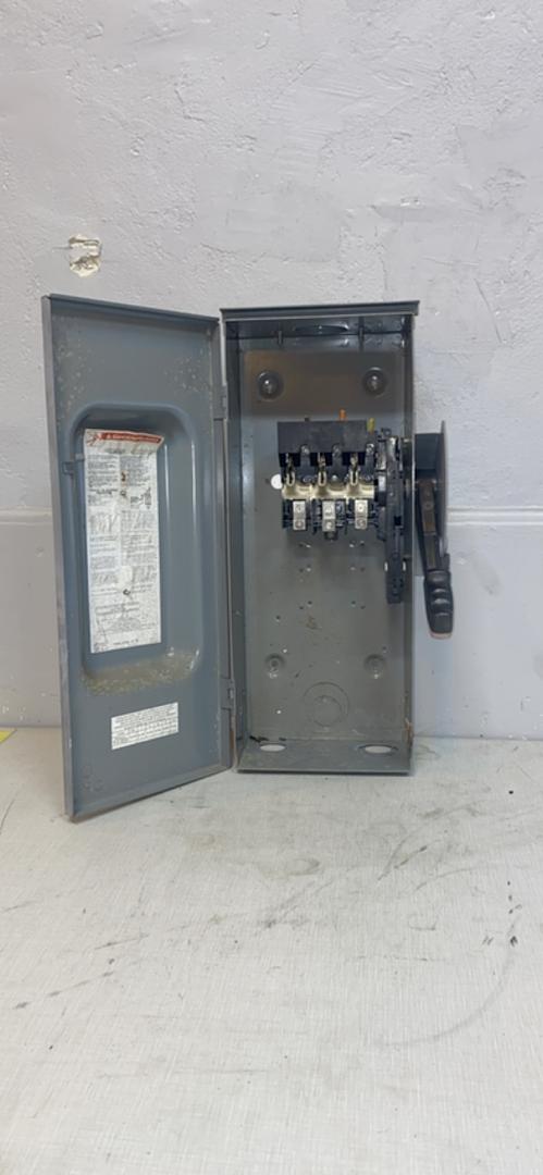 100A Square D Heavy Duty Safety Switch HU363RB(S6LLST5917)