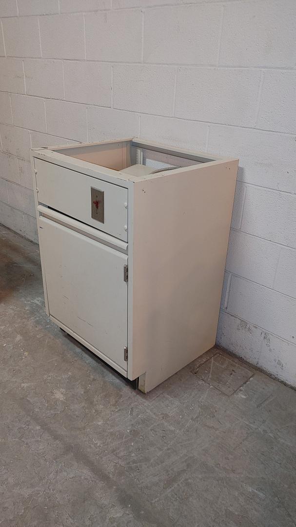 2' Metal Casework Fume Hood Bench Kewaunee Contour(S6LLST11878)