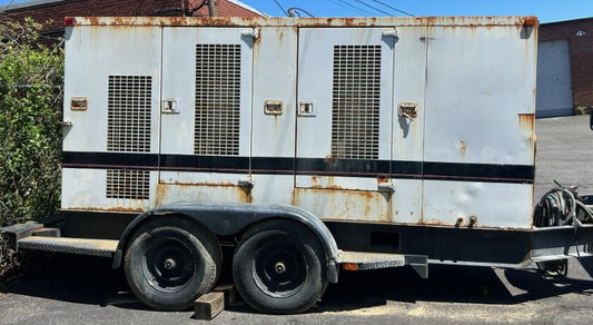 Caterpillar 3306 Diesel Generator Set 225kW Trailer Mounted Enclosed 268HP