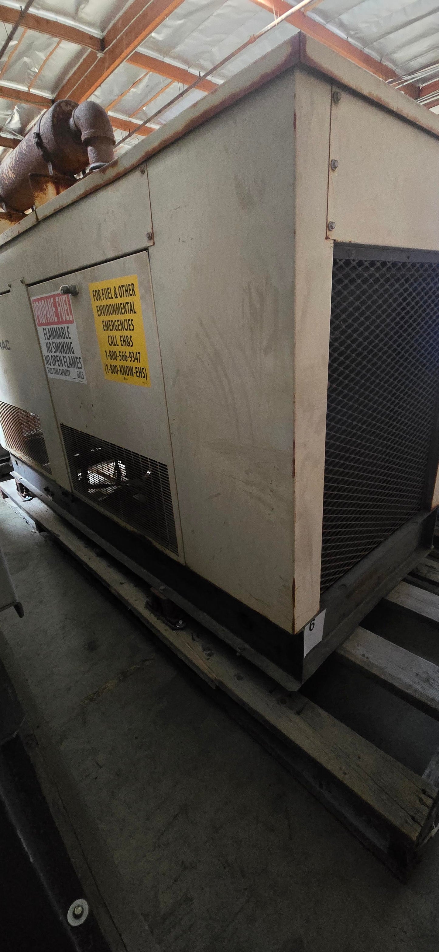 Generac 36kW Standby Generator Propane LP 5.7L V8 Engine Model 87A02063-3