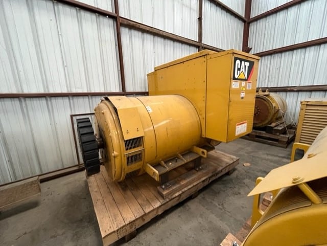 New Surplus Caterpillar 650KW Generator End - DPC1194