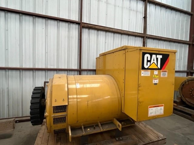 New Surplus Caterpillar 650KW Generator End - DPC1193
