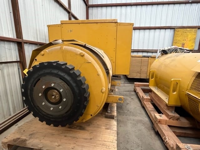 New Surplus Caterpillar 650KW Generator End - DPC1194