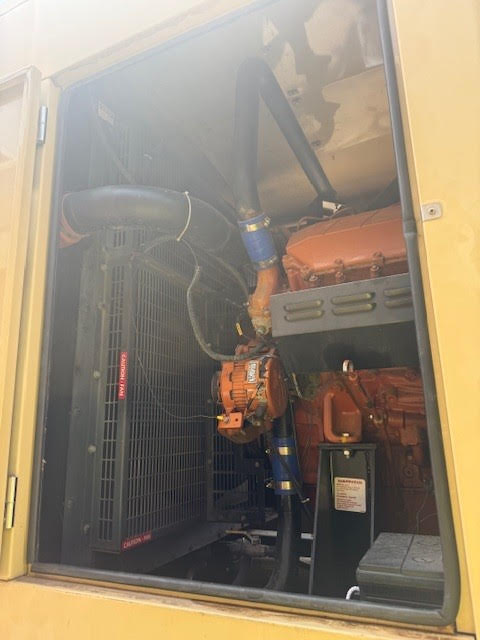 Generac Hino 500kW Diesel Standby Generator 3PH 500Hrs LX-H 61A '02