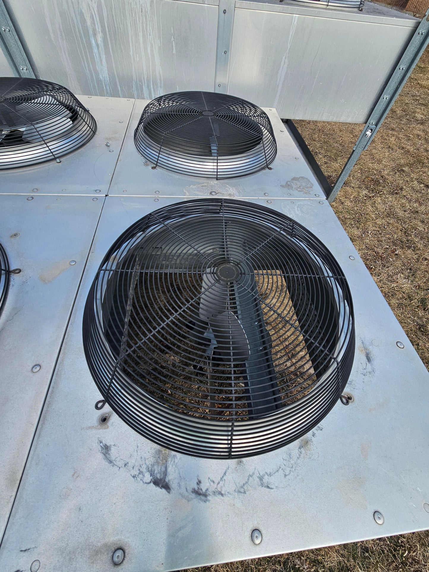 Liebert 8 Fan Dry Cooler 208/230V 3PH DDO880Y 2011 (108792)