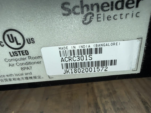 APC Schneider InRow RC Chilled Water Cooling Unit Data Center ACRC301